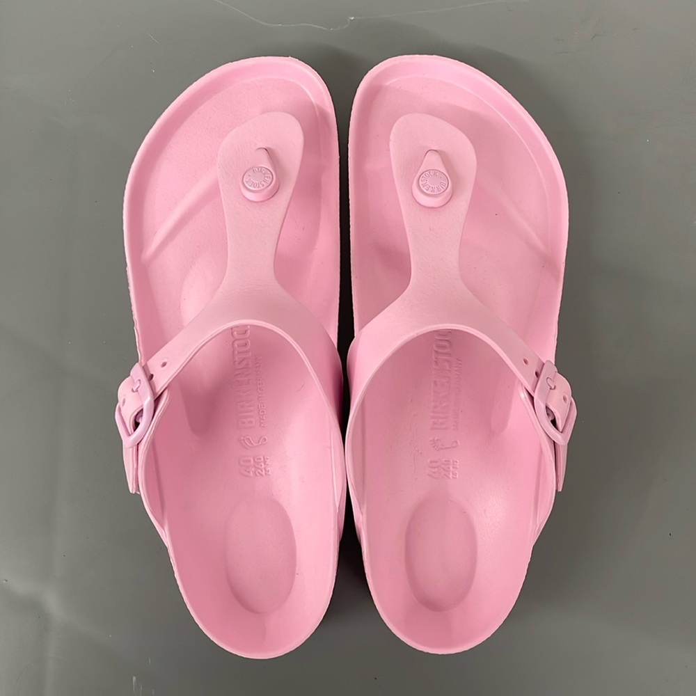 Birkenstock Sz 40. L9/M7. Brand new never worn